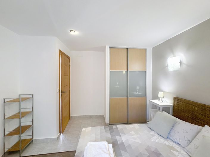 Image No.36-2 Bed Villa for sale