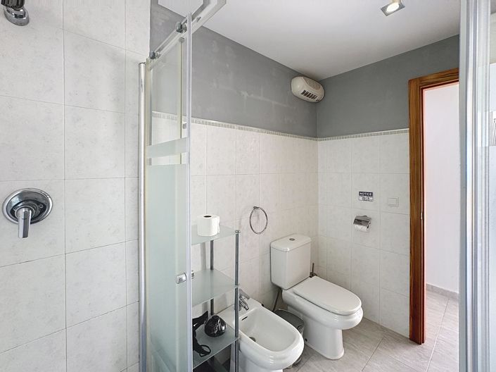 Image No.38-2 Bed Villa for sale