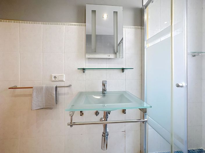 Image No.39-2 Bed Villa for sale