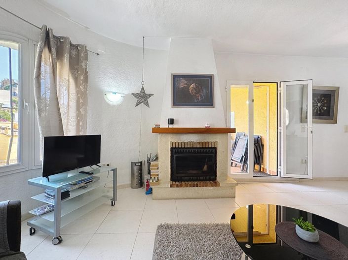 Image No.6-2 Bed Villa for sale