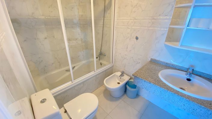 Image No.14-2 Bed Apartment for sale