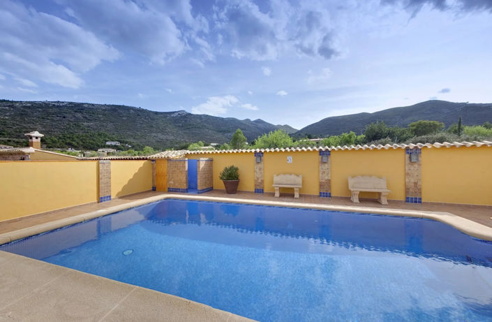 Image No.14-10 Bed Finca for sale