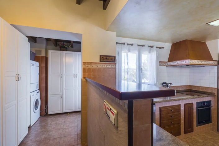 Image No.48-10 Bed Finca for sale