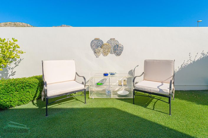 Image No.6-2 Bed Villa for sale