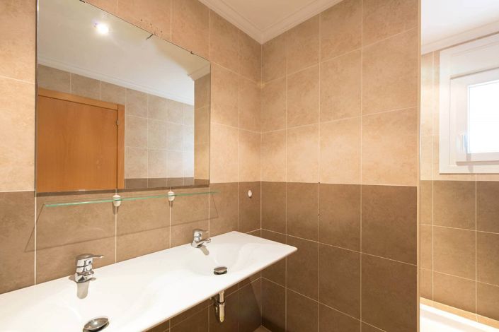 Image No.15-5 Bed Villa for sale