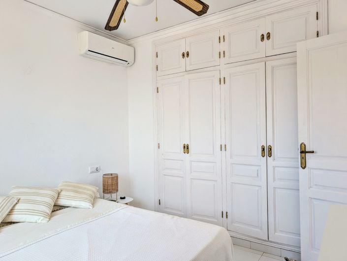 Image No.25-4 Bed Villa for sale