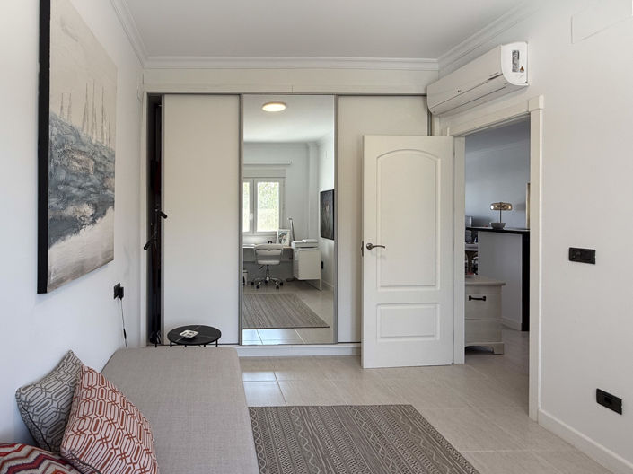 Image No.14-2 Bed Apartment for sale