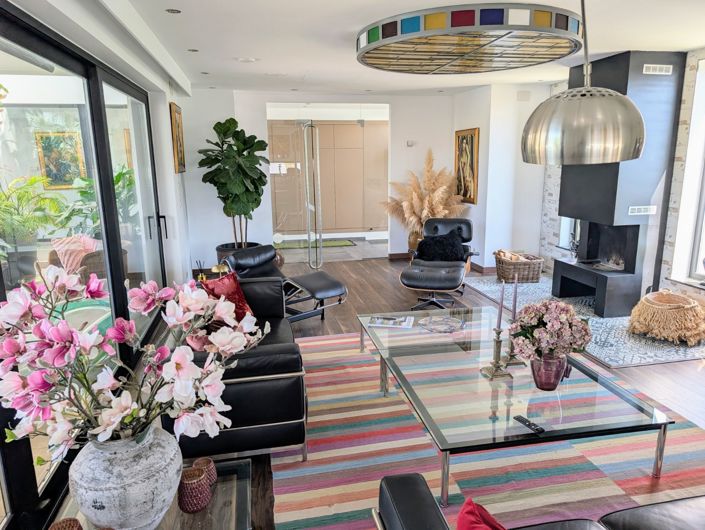 Image No.7-Villa for sale