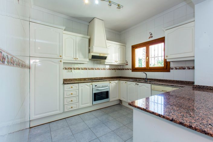 Image No.16-2 Bed Villa for sale