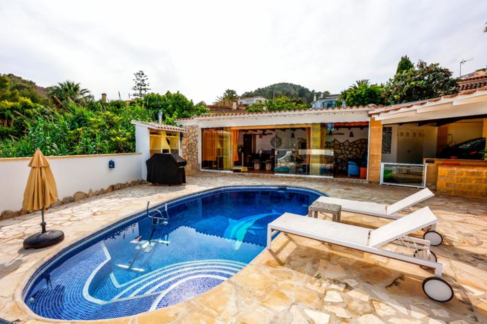 Image No.3-5 Bed Villa for sale