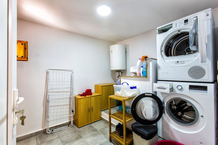 Image No.42-5 Bed Villa for sale