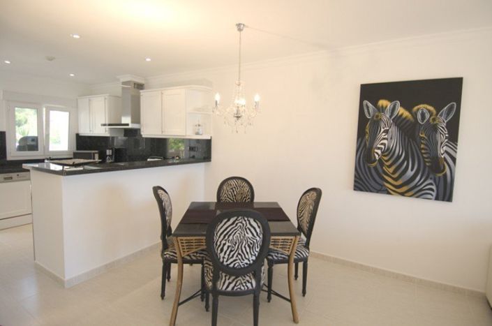 Image No.27-2 Bed Apartment for sale