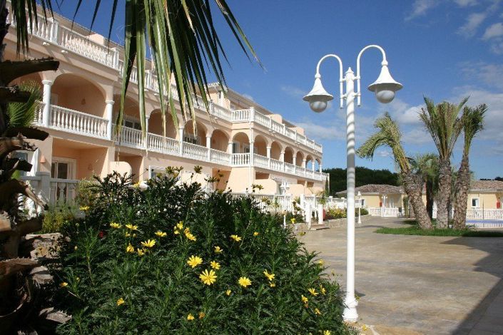 Image No.37-2 Bed Apartment for sale