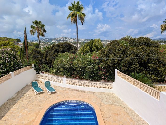 Image No.1-3 Bed Villa for sale