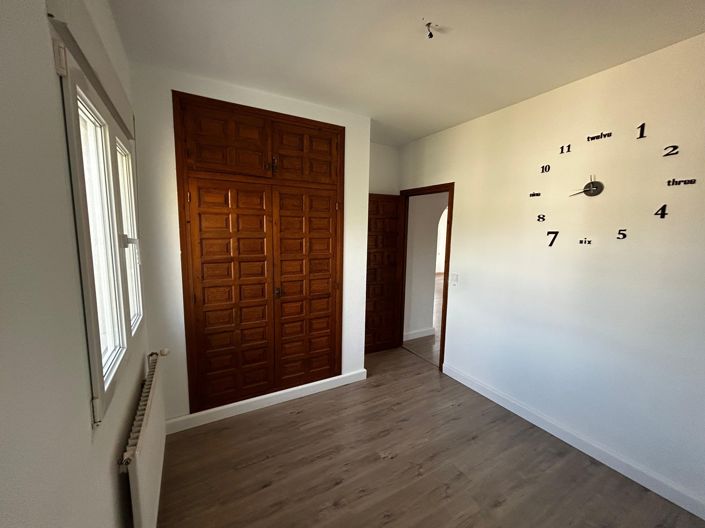 Image No.27-2 Bed Villa for sale