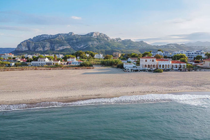 Image No.42-5 Bed Villa for sale