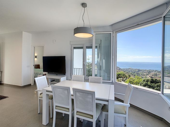 Image No.30-5 Bed Villa for sale