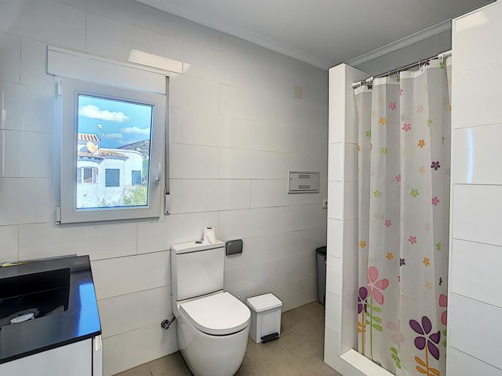 Image No.35-5 Bed Villa for sale