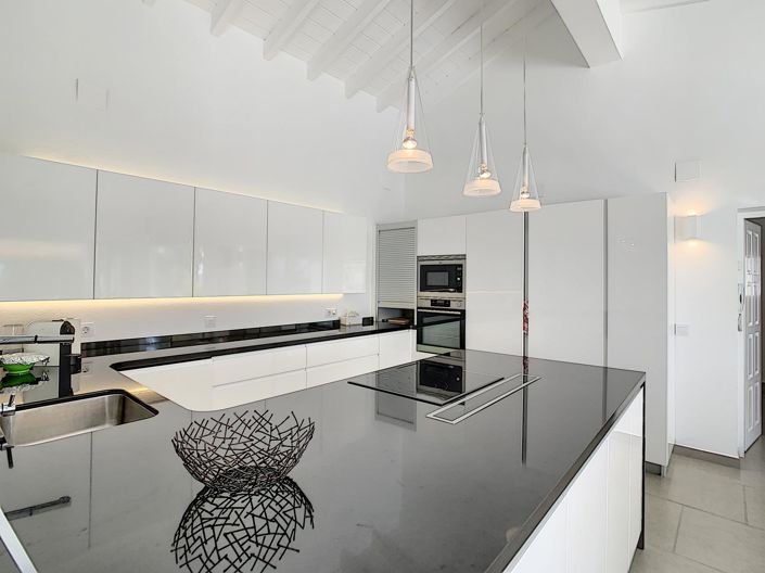 Image No.47-5 Bed Villa for sale