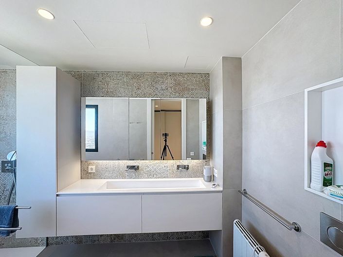 Image No.27-5 Bed Villa for sale