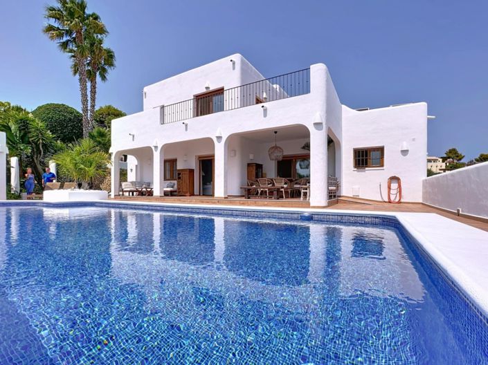 Image No.1-5 Bed Villa for sale