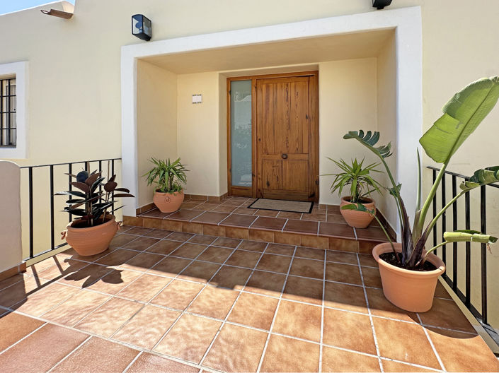 Image No.4-3 Bed Villa for sale