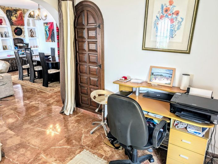 Image No.13-4 Bed Villa for sale