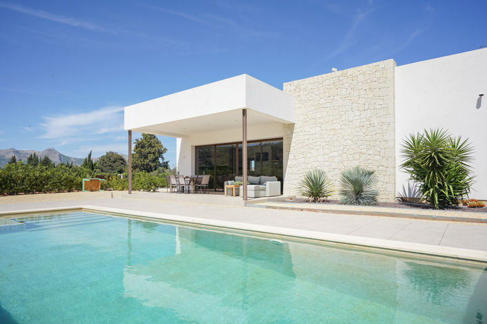Image No.1-3 Bed Villa for sale