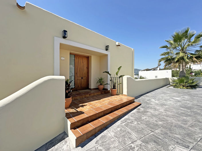 Image No.19-3 Bed Villa for sale