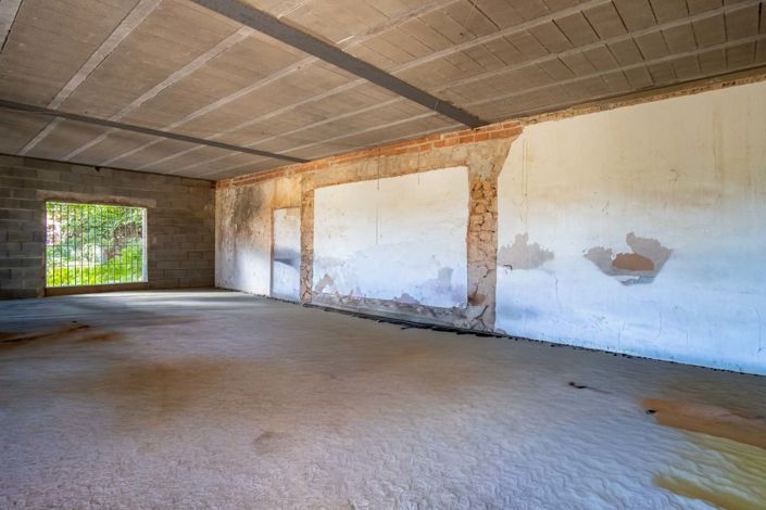 Image No.10-Villa for sale