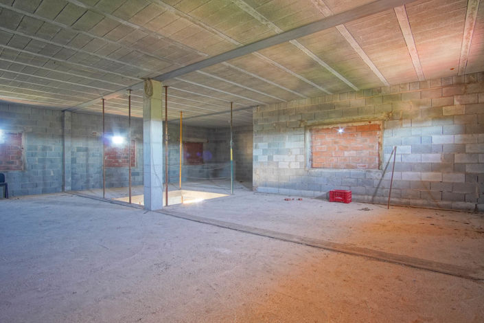 Image No.14-Villa for sale