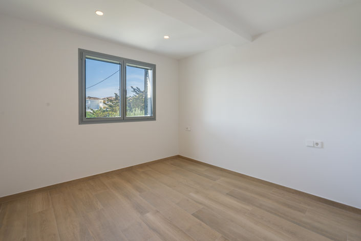 Image No.11-3 Bed Villa for sale