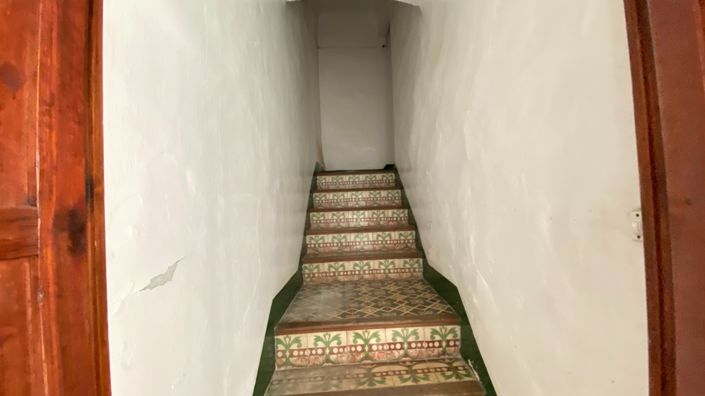 Image No.28-4 Bed Townhouse for sale