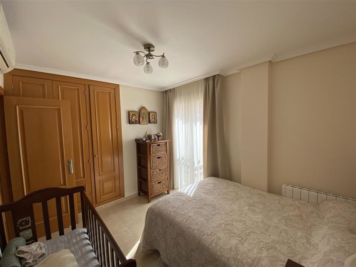 Image No.13-4 Bed Apartment for sale