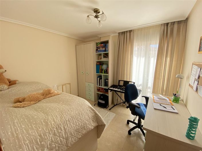 Image No.19-4 Bed Apartment for sale