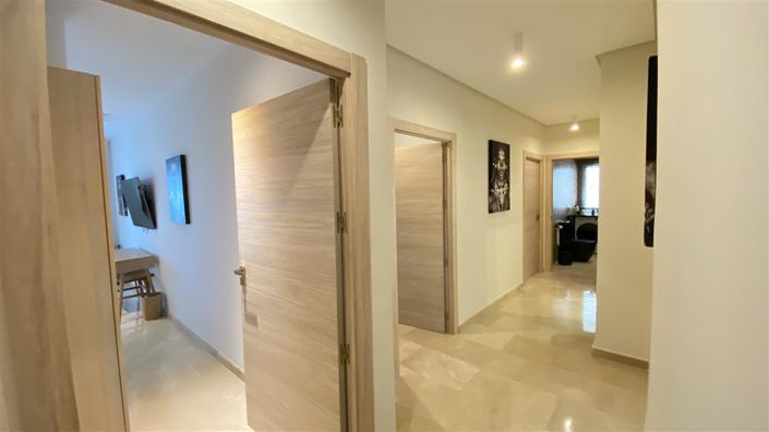 Image No.38-6 Bed Apartment for sale