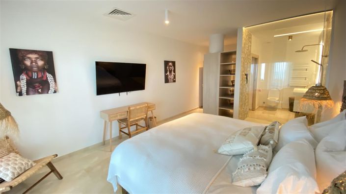 Image No.41-6 Bed Apartment for sale