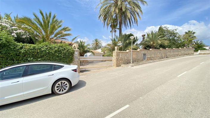 Image No.1-18 Bed Villa for sale