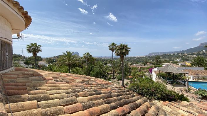 Image No.12-18 Bed Villa for sale