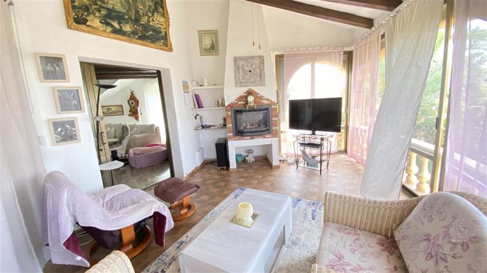 Image No.20-18 Bed Villa for sale