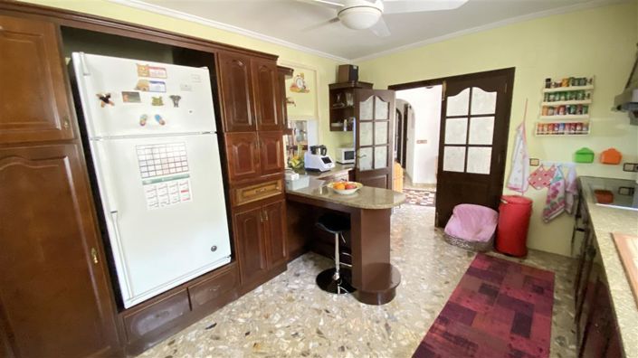 Image No.23-18 Bed Villa for sale