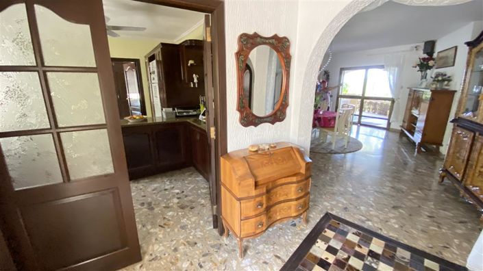 Image No.26-18 Bed Villa for sale