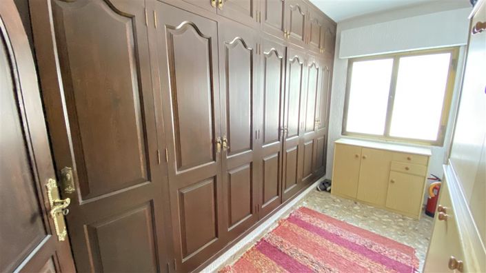 Image No.32-18 Bed Villa for sale