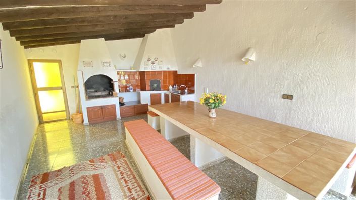 Image No.43-18 Bed Villa for sale