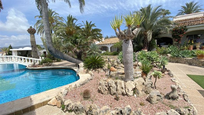 Image No.49-18 Bed Villa for sale