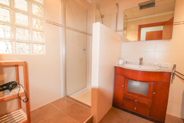 Image No.22-4 Bed Villa for sale