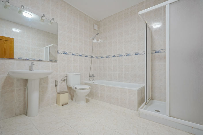 Image No.23-Townhouse for sale