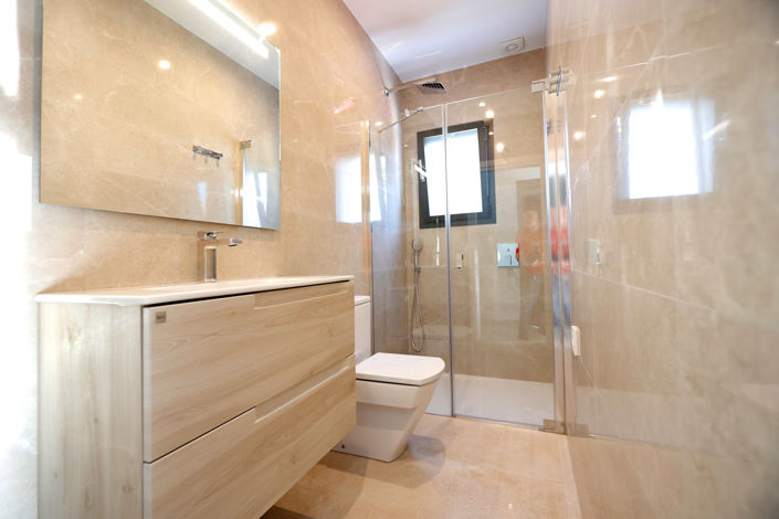 Image No.15-4 Bed Villa for sale