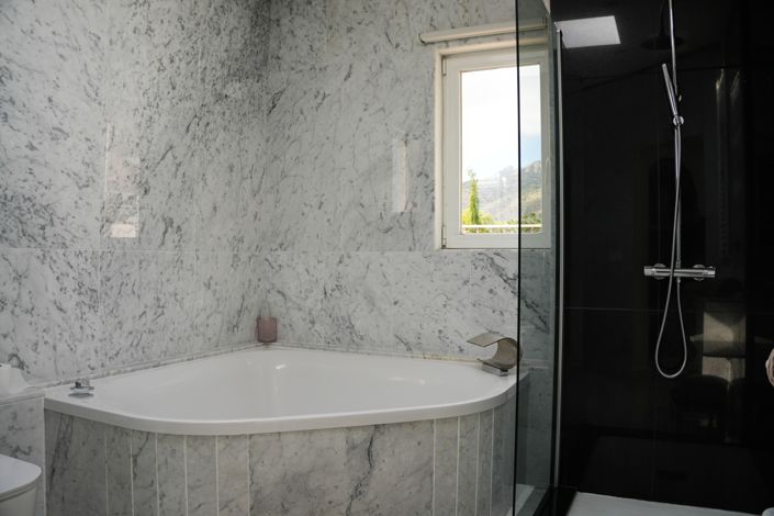 Image No.24-4 Bed Villa for sale