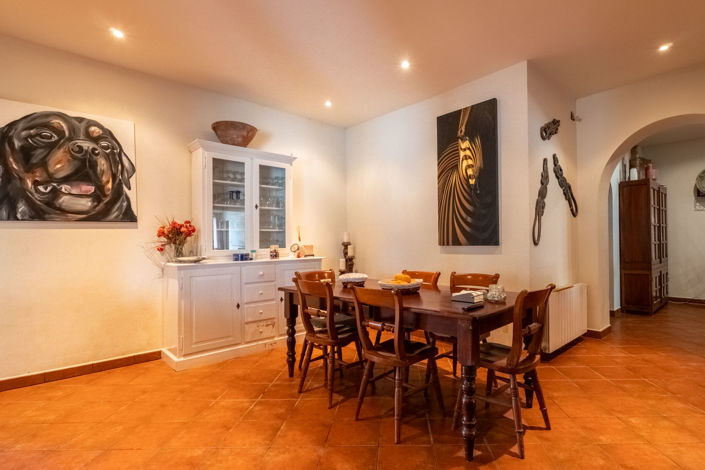 Image No.14-5 Bed Villa for sale